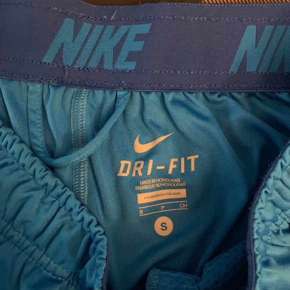Nike Dri Fit Shorts - Picture 4 of 4